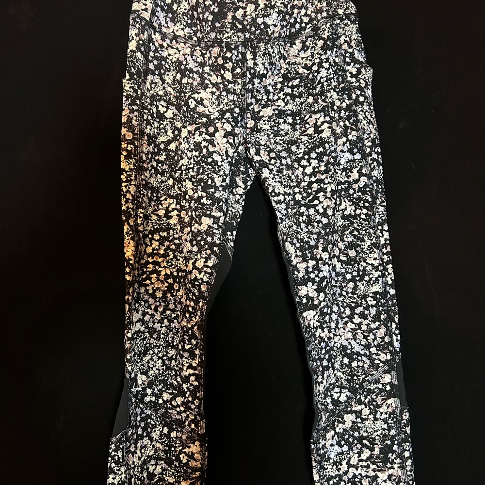 Lululemon Athletica Pace Rival Running Tights 7/8 floral